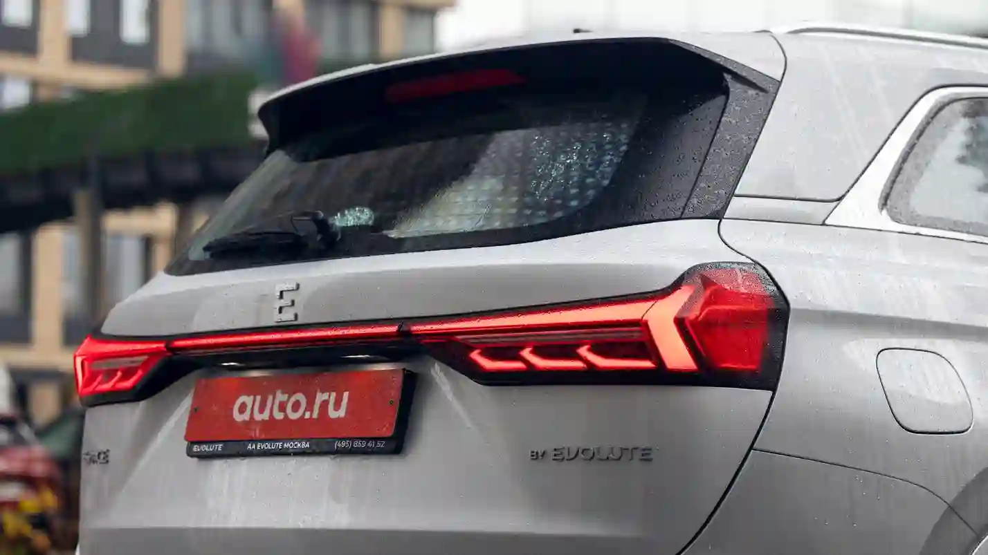 Новость EVOLUTE (Больше чем рестайлинг: первый тест обновлённого российского гибрида EVOLUTE i‑SPACE)