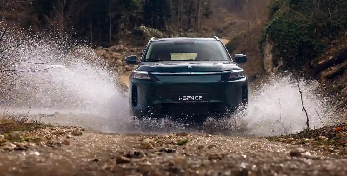 Новость EVOLUTE (Тест-драйв российского «гибрида» EVOLUTE&nbsp;i‑SPACE: теперь и с полным приводом)